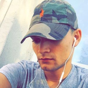 Meet your Posher, Justin